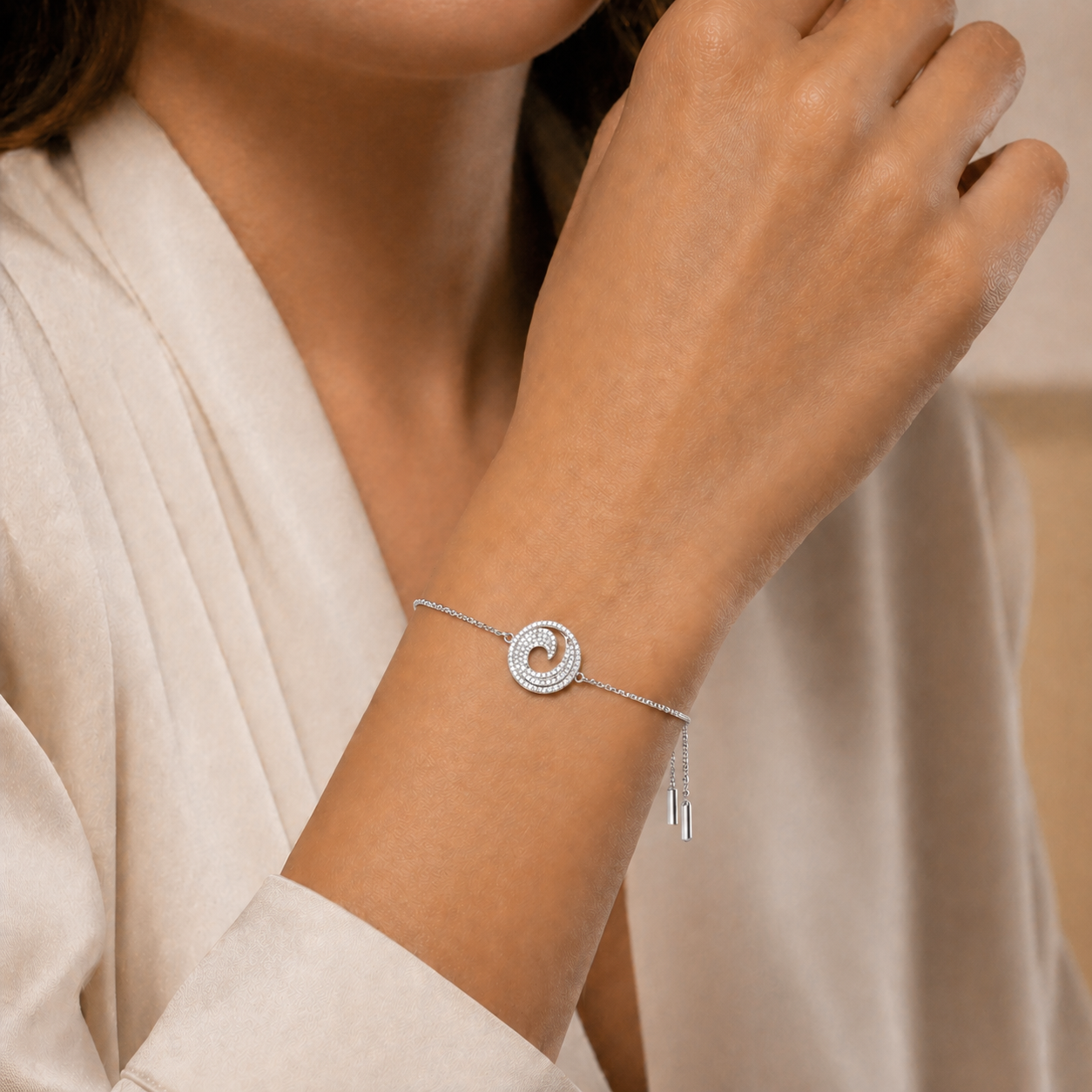 TSMITH Fênix Pulseira Gravata 102 Diamantes | Ouro Branco 18k