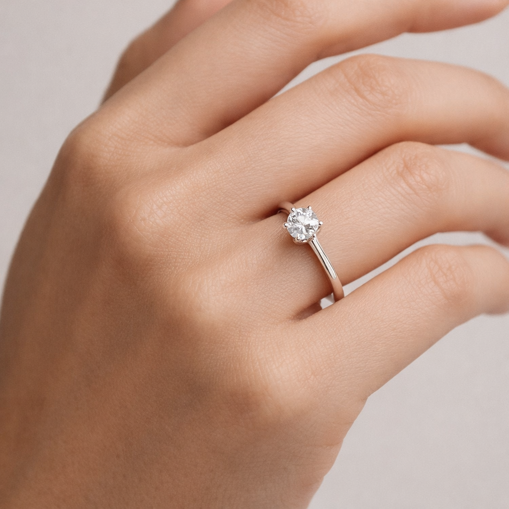 TSMITH True Anel Solitário Moissanite | Prata 925